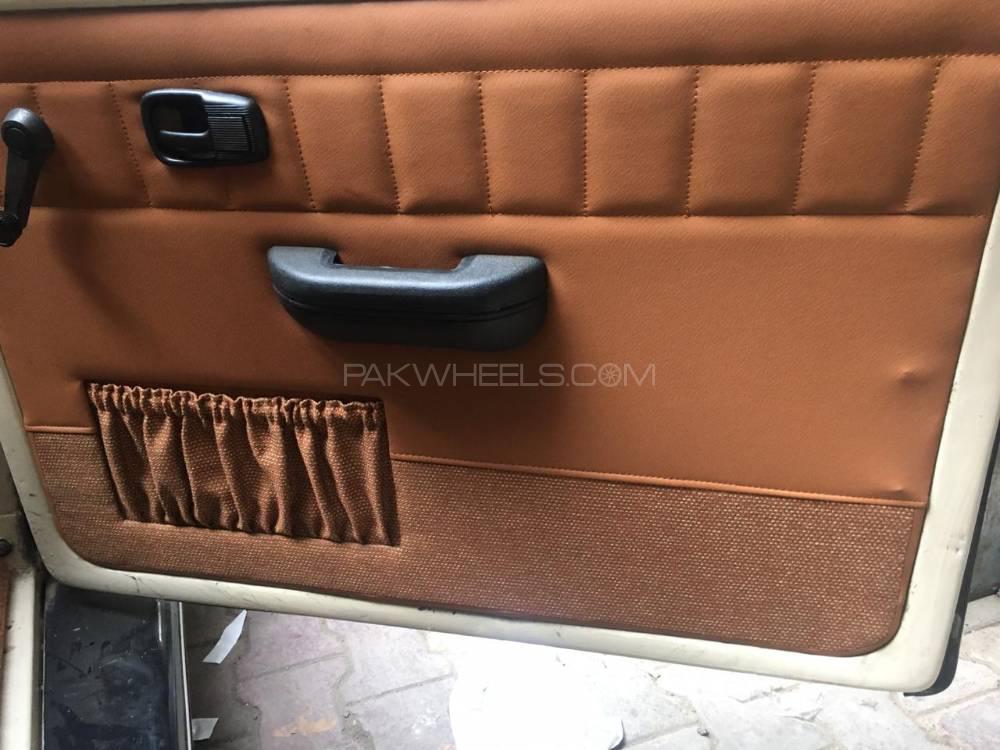 Volkswagen Beetle 1971 for Sale in Peshawar Volkswagen Beetle 1971 for Sale in Peshawar Image-5
