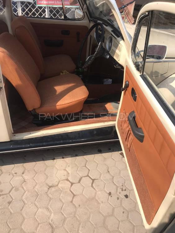 Volkswagen Beetle 1971 for Sale in Peshawar Volkswagen Beetle 1971 for Sale in Peshawar Image-8