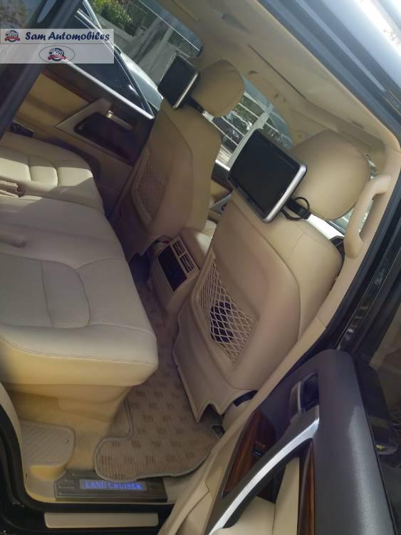 Toyota Land Cruiser 2016 for Sale in Karachi Toyota Land Cruiser 2016 for Sale in Karachi Image-7
