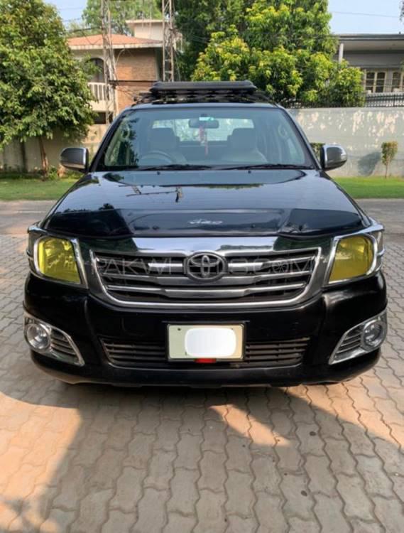 Toyota Hilux 2014 for Sale in Lahore Toyota Hilux 2014 for Sale in Lahore Image-8