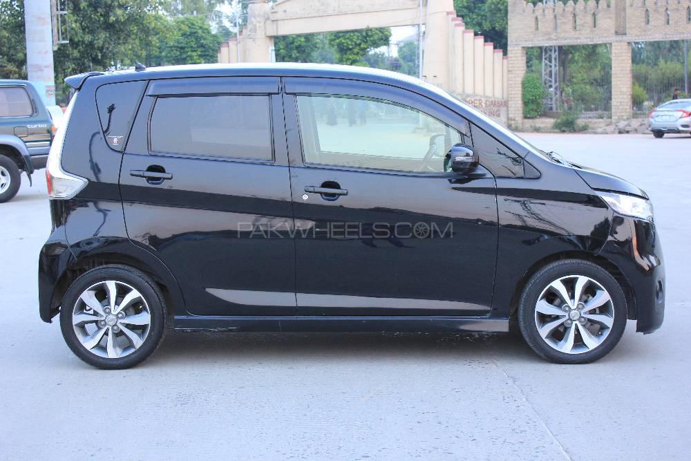 Nissan Dayz Highway Star 2015 for Sale in Islamabad Nissan Dayz Highway Star 2015 for Sale in Islamabad Image-3