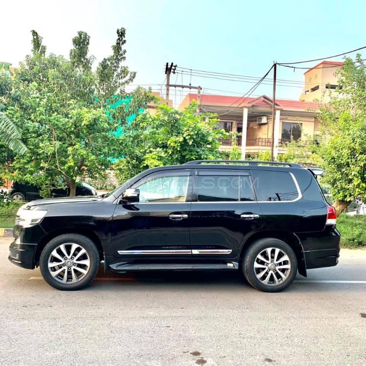Toyota Land Cruiser 2008 for Sale in Lahore Toyota Land Cruiser 2008 for Sale in Lahore Image-4