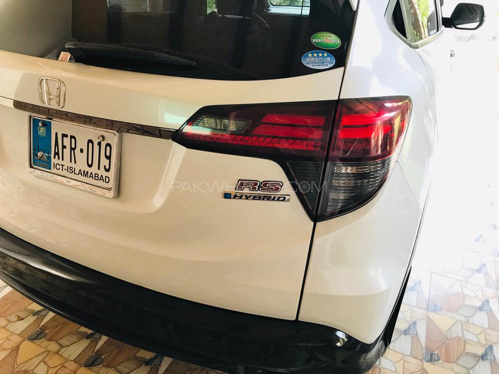 Honda Vezel 2018 for Sale in Peshawar Honda Vezel 2018 for Sale in Peshawar Image-4