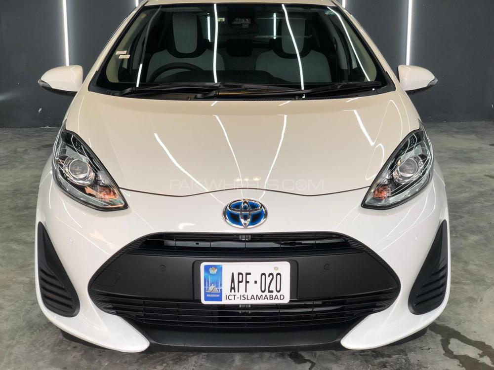 Toyota Aqua 2018 for Sale in Peshawar Image-1