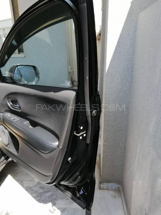 Honda Vezel 2014 for Sale in Islamabad Honda Vezel 2014 for Sale in Islamabad Image-6