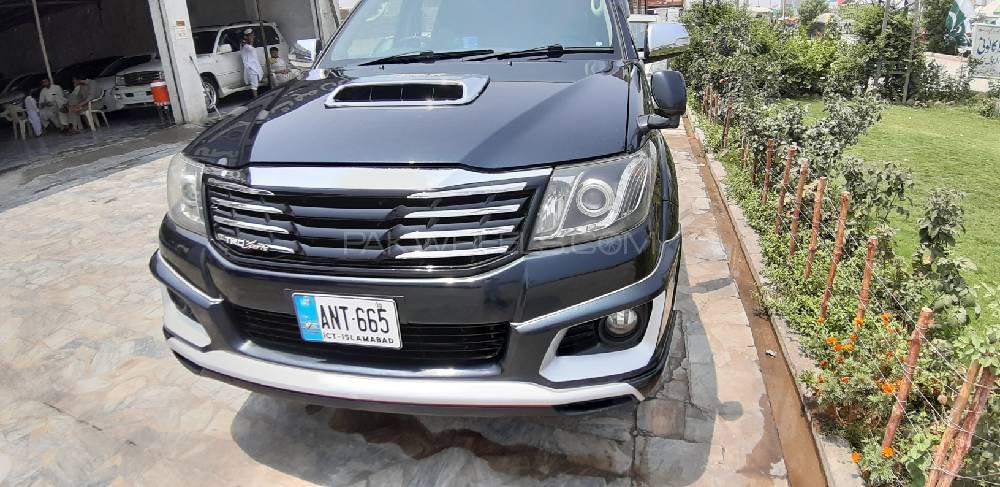 Toyota Hilux 2014 for Sale in Peshawar Toyota Hilux 2014 for Sale in Peshawar Image-6