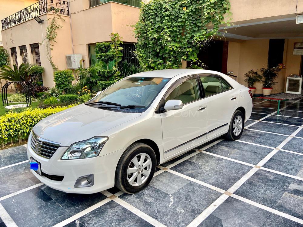Toyota Premio 2012 for Sale in Lahore Image-1