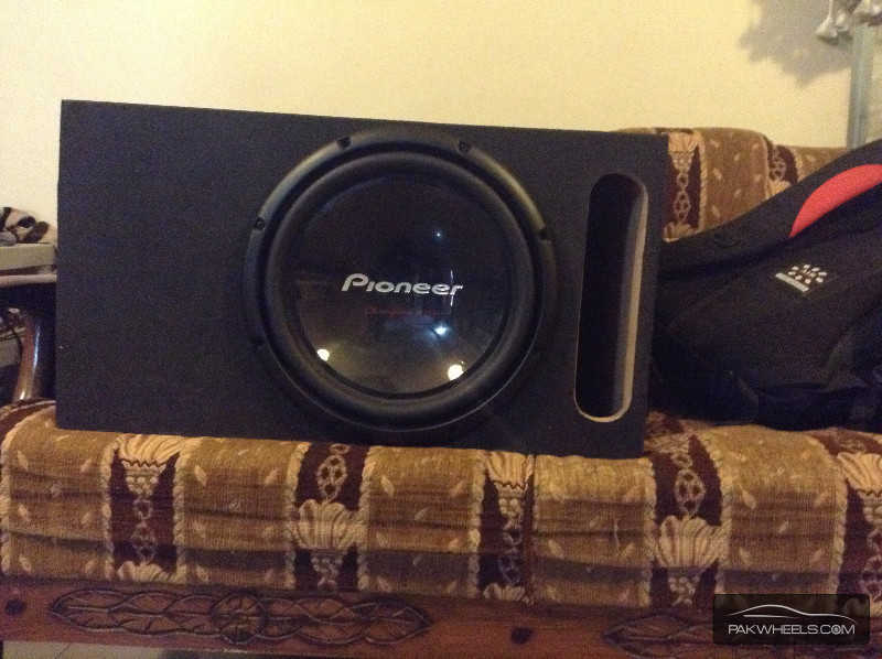 Pioneer D4 woofer with case Image-1