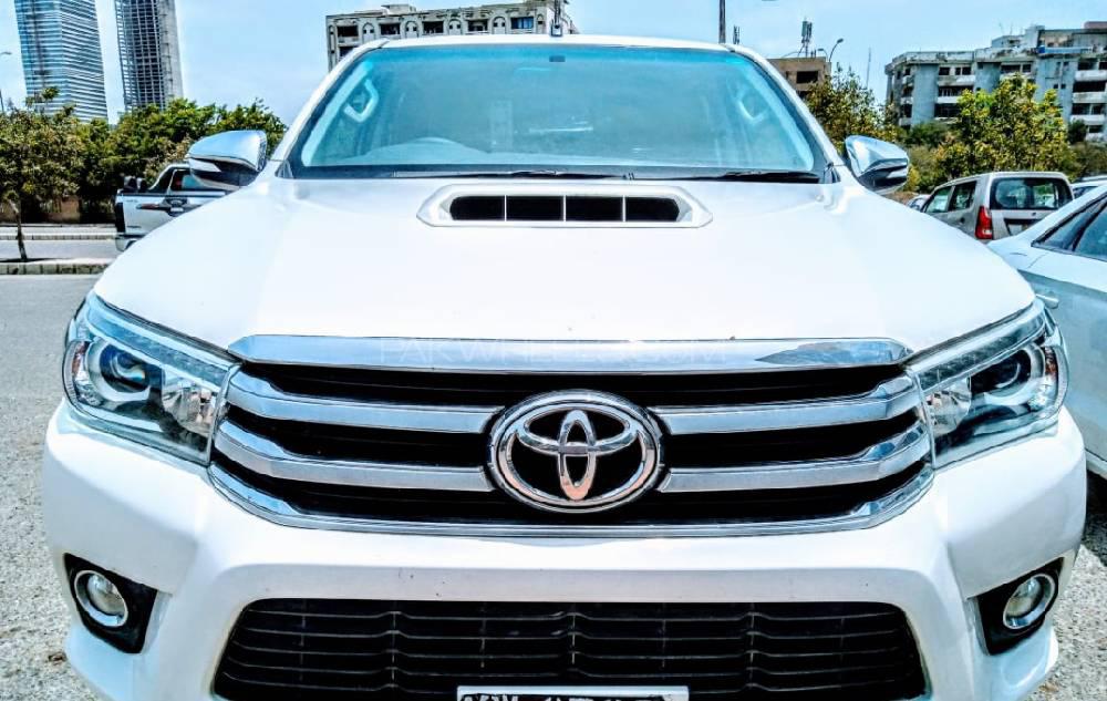Toyota Hilux 2017 for Sale in Karachi Image-1