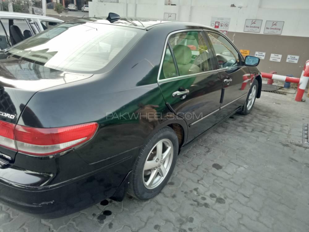 Honda Accord 2005 for Sale in Multan Honda Accord 2005 for Sale in Multan Image-8