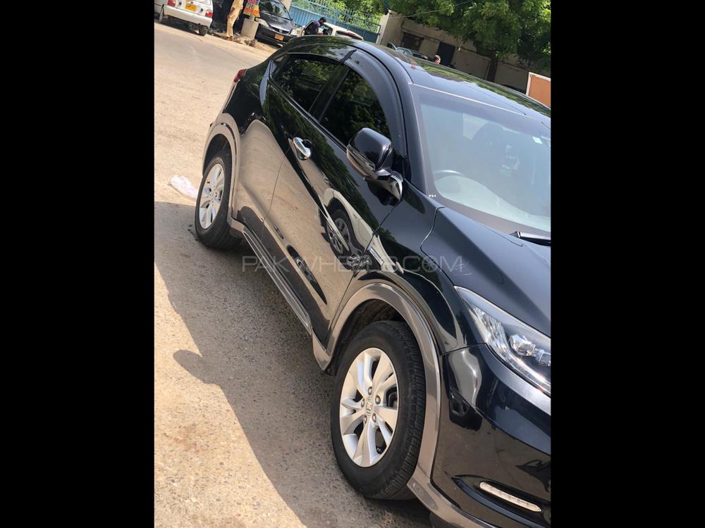 Honda Vezel 2014 for Sale in Karachi Honda Vezel 2014 for Sale in Karachi Image-8