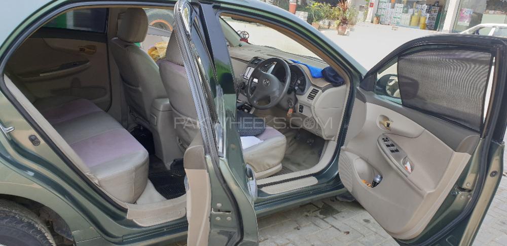 Toyota Corolla 2011 for Sale in Peshawar Image-1