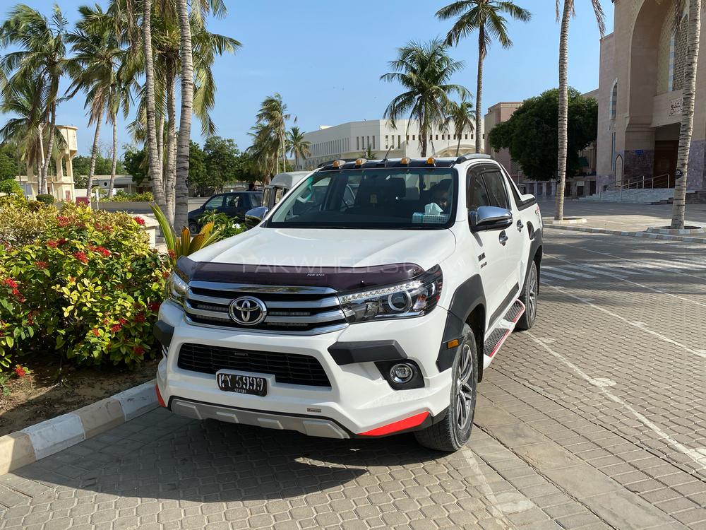 Toyota Hilux 2019 for Sale in Karachi Image-1