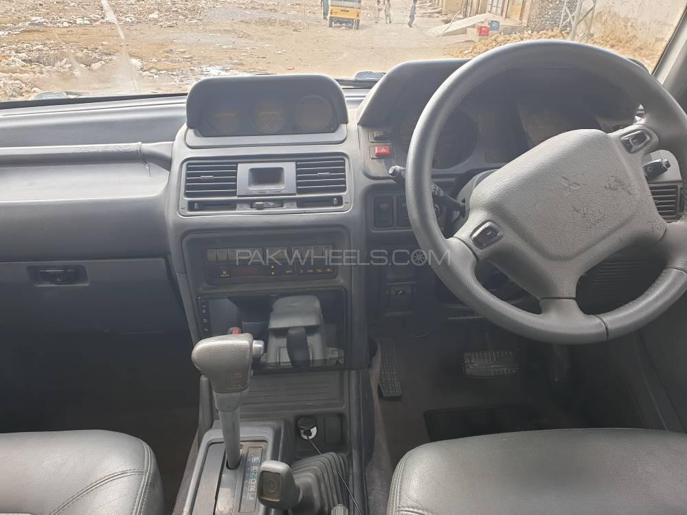 Mitsubishi Pajero 1994 for Sale in Quetta Mitsubishi Pajero 1994 for Sale in Quetta Image-5