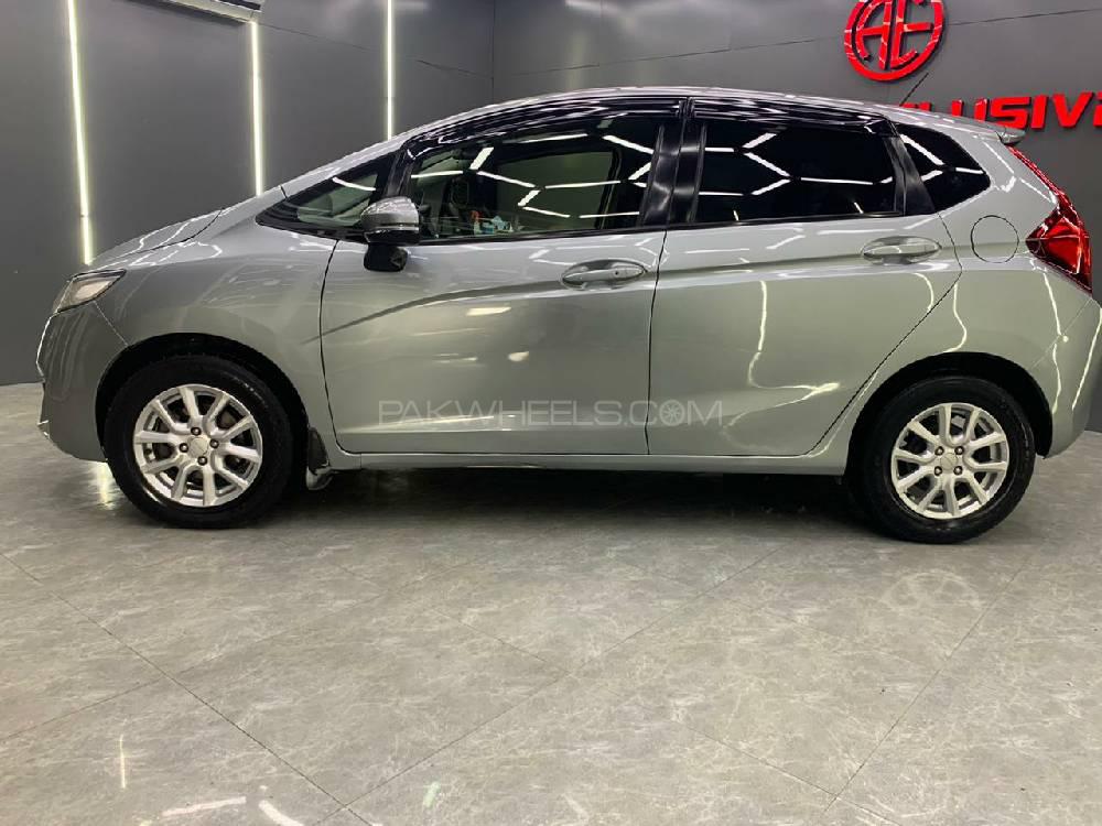 Honda Fit 2014 for Sale in Islamabad Honda Fit 2014 for Sale in Islamabad Image-6