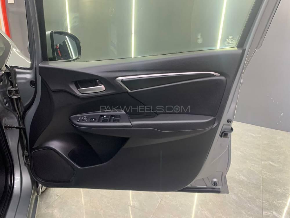 Honda Fit 2014 for Sale in Islamabad Honda Fit 2014 for Sale in Islamabad Image-12
