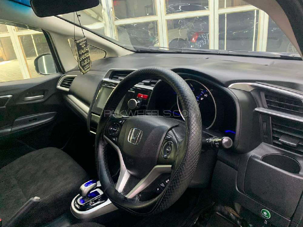 Honda Fit 2014 for Sale in Islamabad Honda Fit 2014 for Sale in Islamabad Image-13