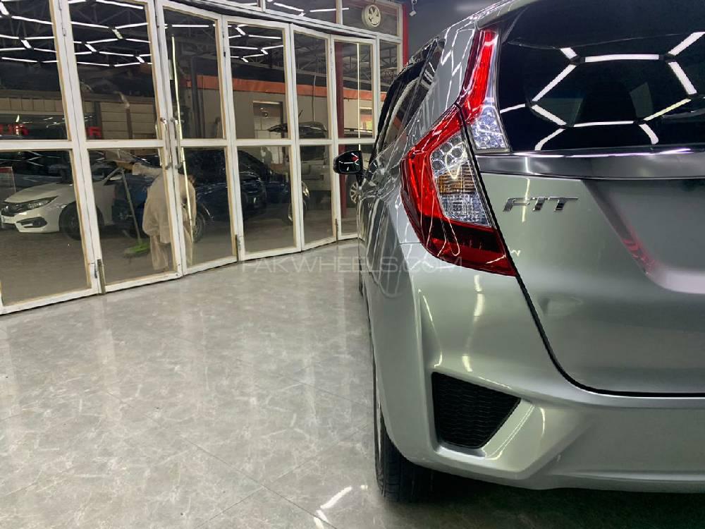 Honda Fit 2014 for Sale in Islamabad Honda Fit 2014 for Sale in Islamabad Image-8