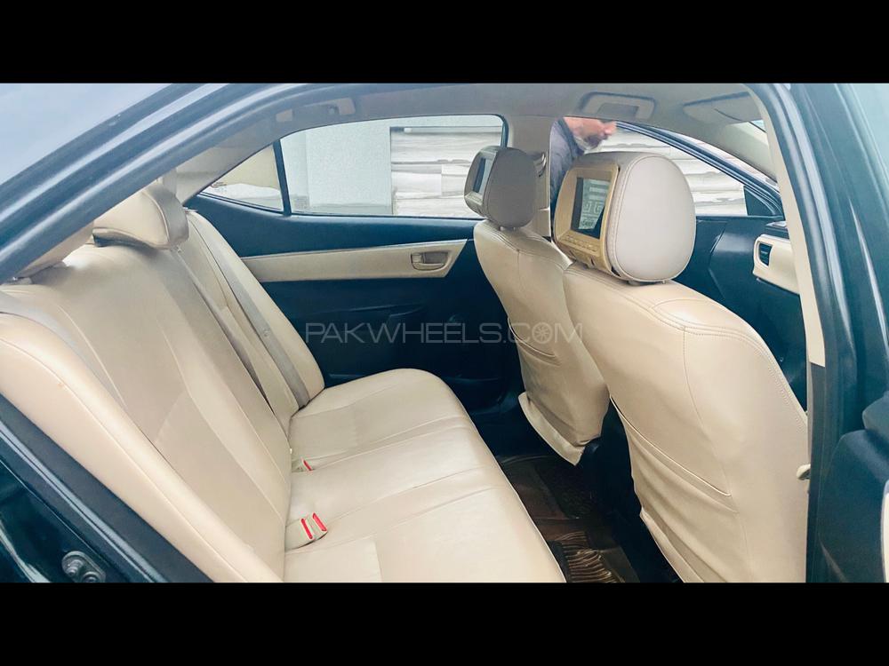 Toyota Corolla 2014 for Sale in Lahore Toyota Corolla 2014 for Sale in Lahore Image-10