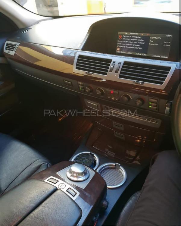 BMW 7 Series 2003 for Sale in Islamabad BMW 7 Series 2003 for Sale in Islamabad Image-5