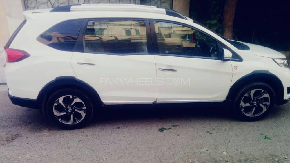 Honda BR-V 2018 for Sale in Lahore Honda BR-V 2018 for Sale in Lahore Image-5
