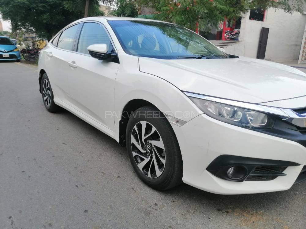 Honda Civic 2018 for Sale in Lahore Honda Civic 2018 for Sale in Lahore Image-9