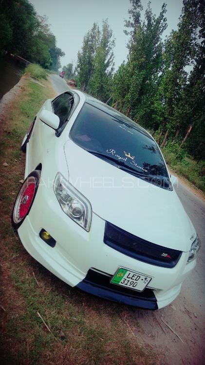 Toyota Corolla Axio - 2012  Toyota Corolla Axio - 2012  Image-2