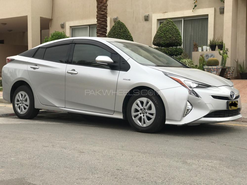 Toyota Prius 2016 for Sale in Karachi Toyota Prius 2016 for Sale in Karachi Image-3