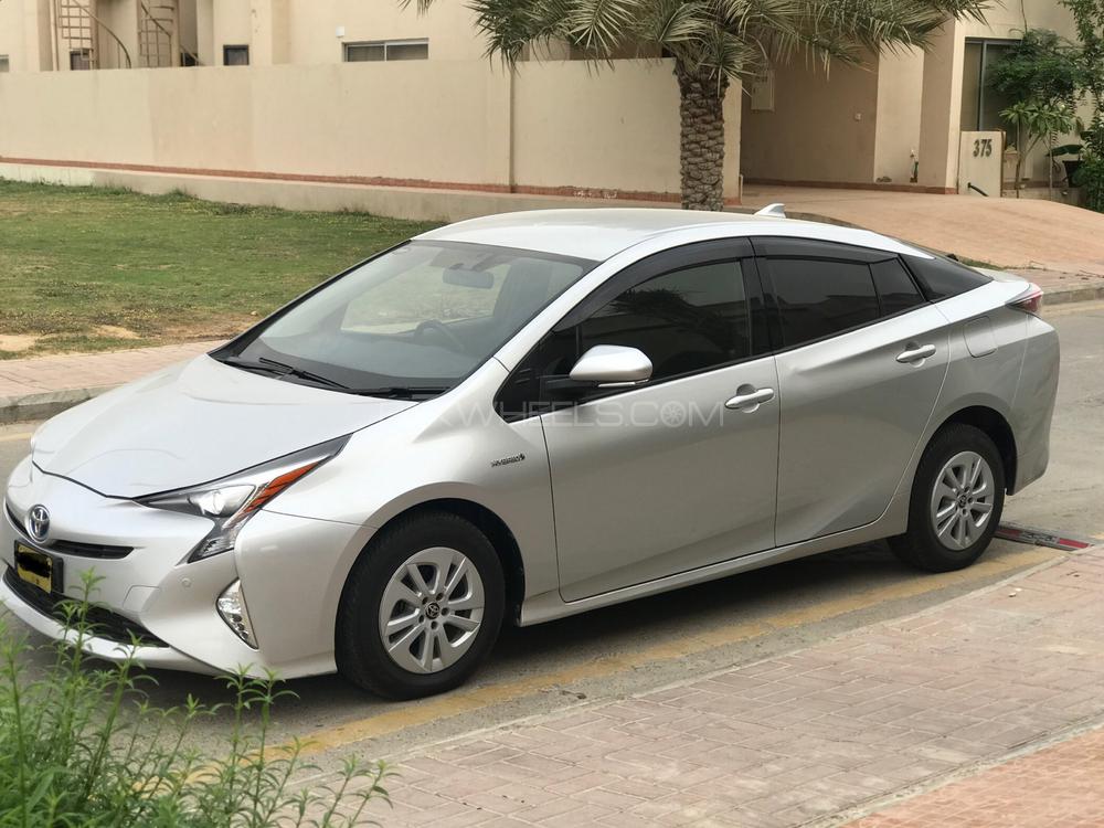 Toyota Prius 2016 for Sale in Karachi Toyota Prius 2016 for Sale in Karachi Image-4