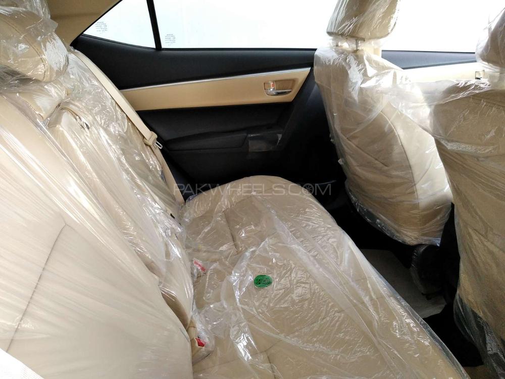 Toyota Corolla 2020 for Sale in Lahore Toyota Corolla 2020 for Sale in Lahore Image-7