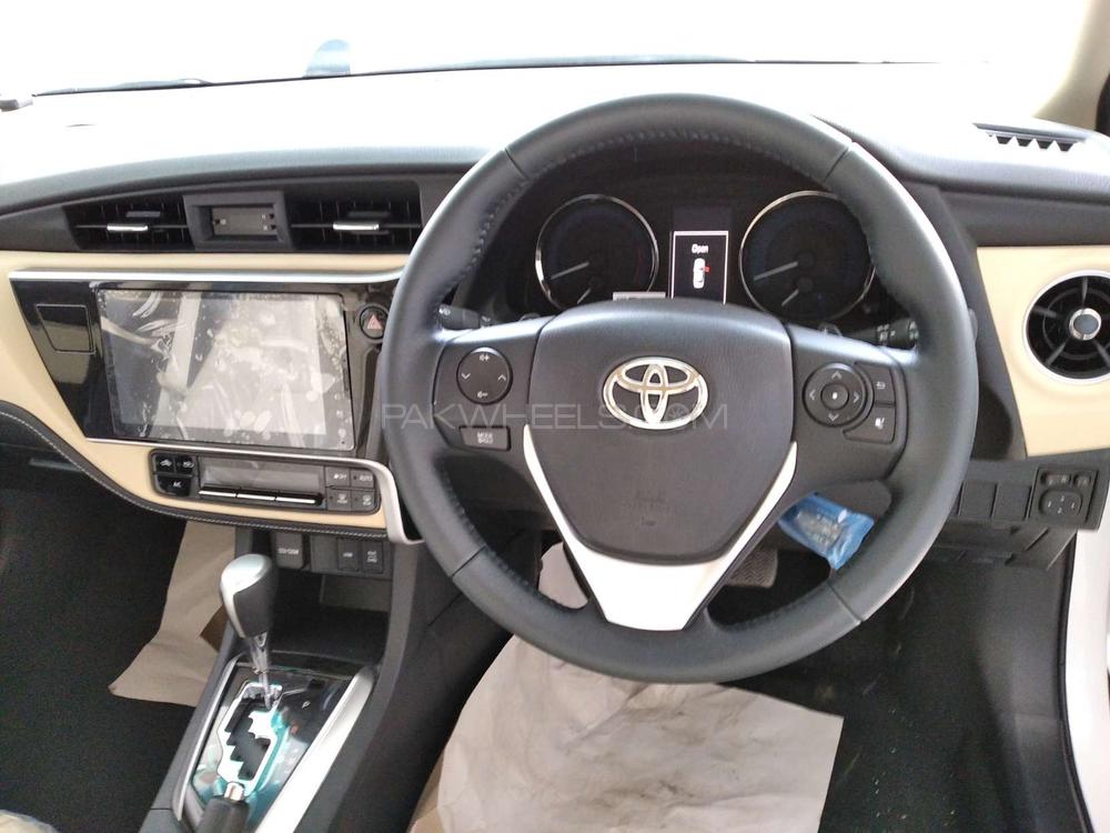 Toyota Corolla 2020 for Sale in Lahore Toyota Corolla 2020 for Sale in Lahore Image-9