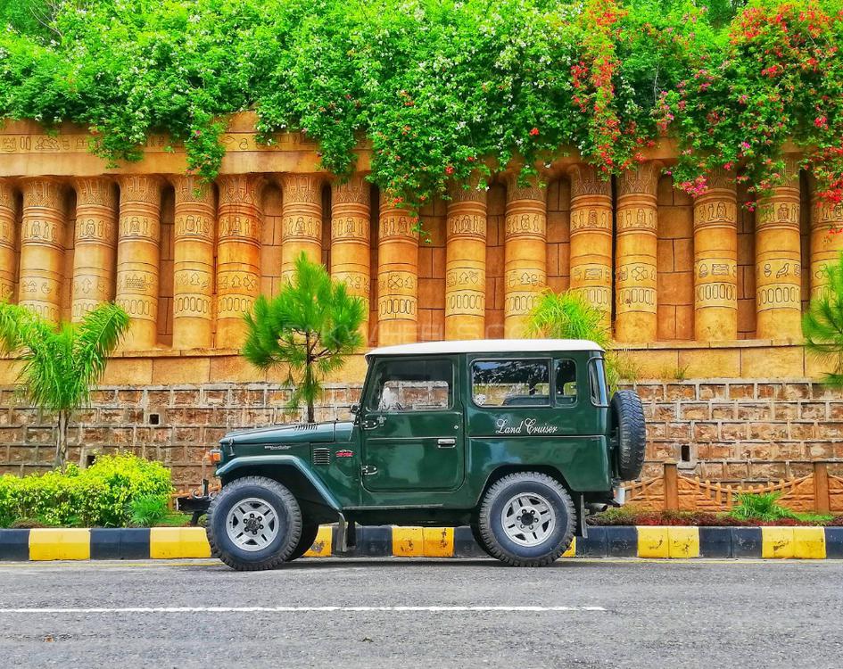 Toyota Land Cruiser - 1983  Toyota Land Cruiser - 1983  Image-5