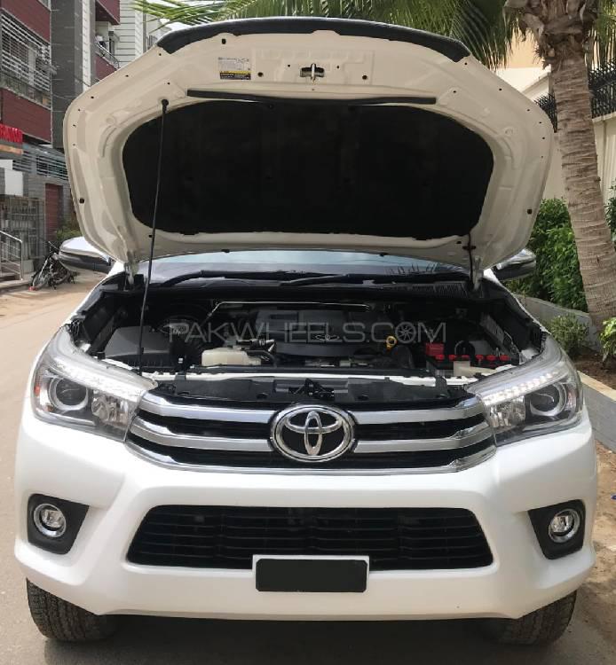 Toyota Hilux 2018 for Sale in Karachi Toyota Hilux 2018 for Sale in Karachi Image-18
