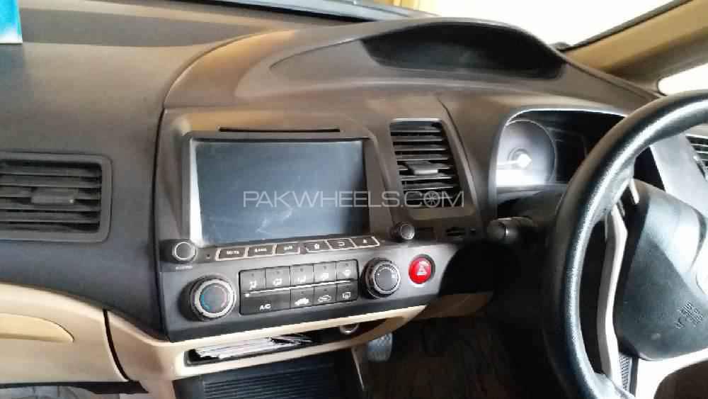 ہونڈا سوک 2010 for Sale in ملتان ہونڈا سوک 2010 for Sale in ملتان Image-3