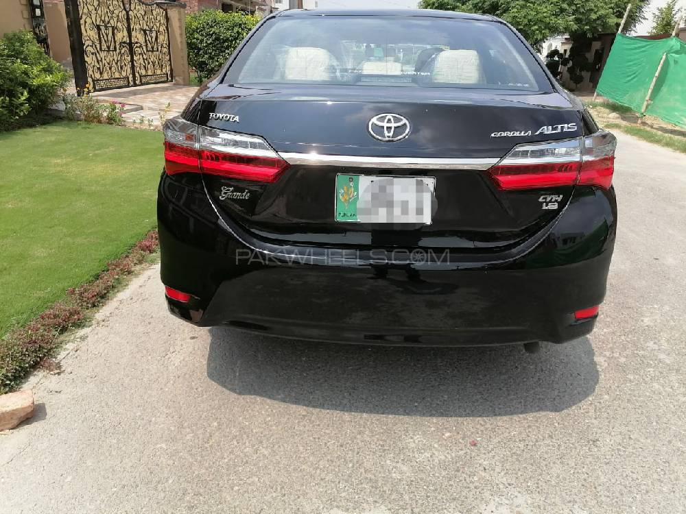 Toyota Corolla 2017 for Sale in Lahore Toyota Corolla 2017 for Sale in Lahore Image-3