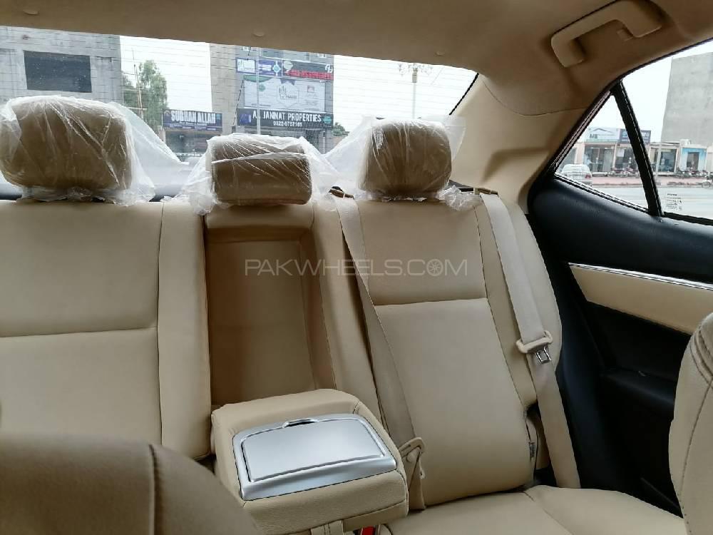 Toyota Corolla 2017 for Sale in Lahore Toyota Corolla 2017 for Sale in Lahore Image-7