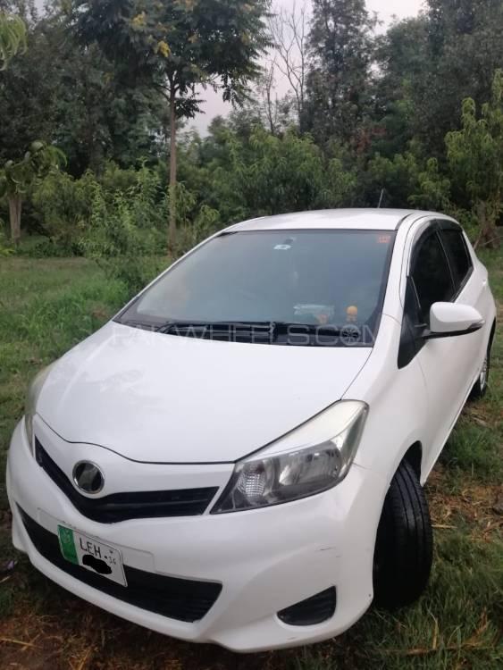 Toyota Vitz 2011 for Sale in Lahore Image-1