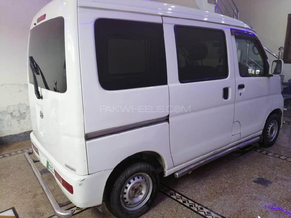 Daihatsu Hijet 2011 for Sale in Lahore Image-1