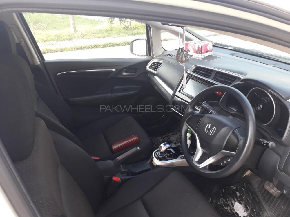 Honda Fit 2016 for Sale in Islamabad Honda Fit 2016 for Sale in Islamabad Image-4