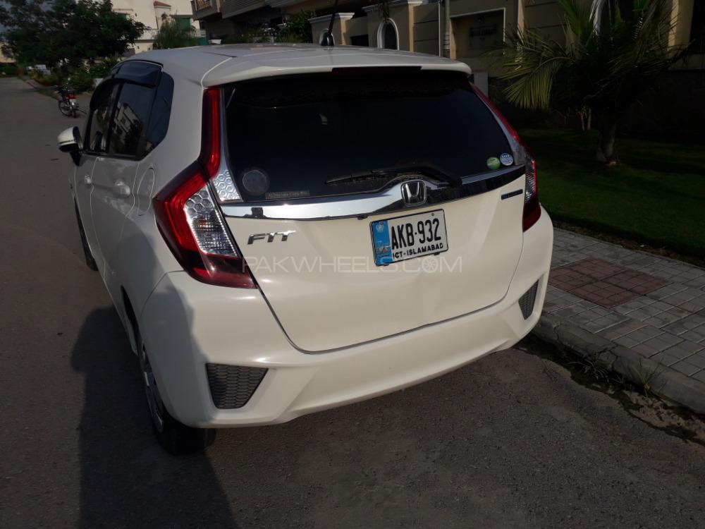 Honda Fit 2016 for Sale in Islamabad Honda Fit 2016 for Sale in Islamabad Image-6