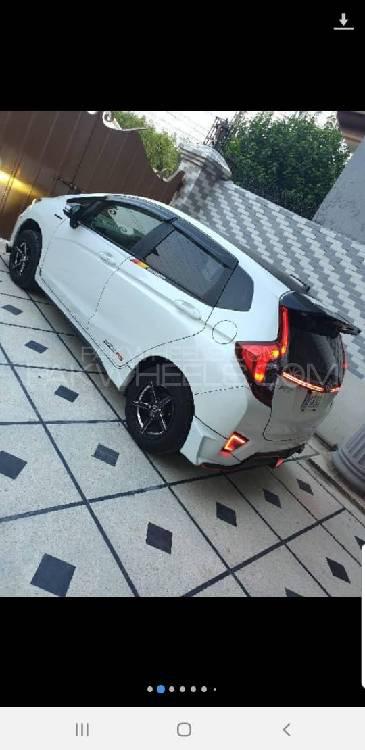 Honda Fit 2015 for Sale in Lahore Honda Fit 2015 for Sale in Lahore Image-11