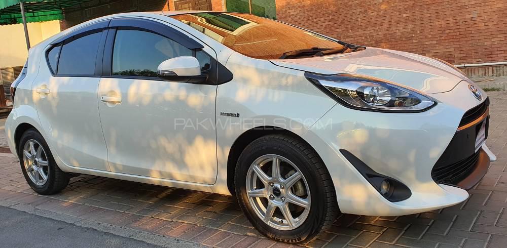 Toyota Aqua 2017 for Sale in Lahore Toyota Aqua 2017 for Sale in Lahore Image-3