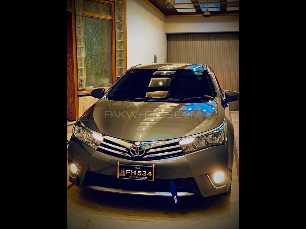 Toyota Corolla 2015 for Sale in Peshawar Image-1