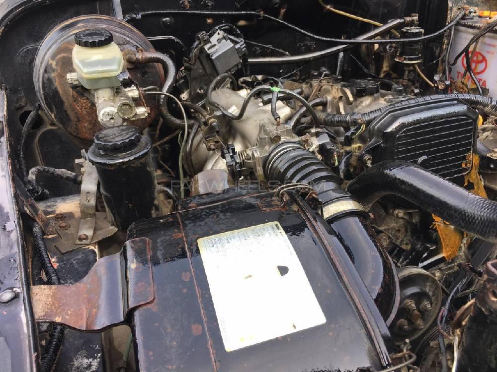 Toyota Land Cruiser 1968 for Sale in Peshawar Toyota Land Cruiser 1968 for Sale in Peshawar Image-8
