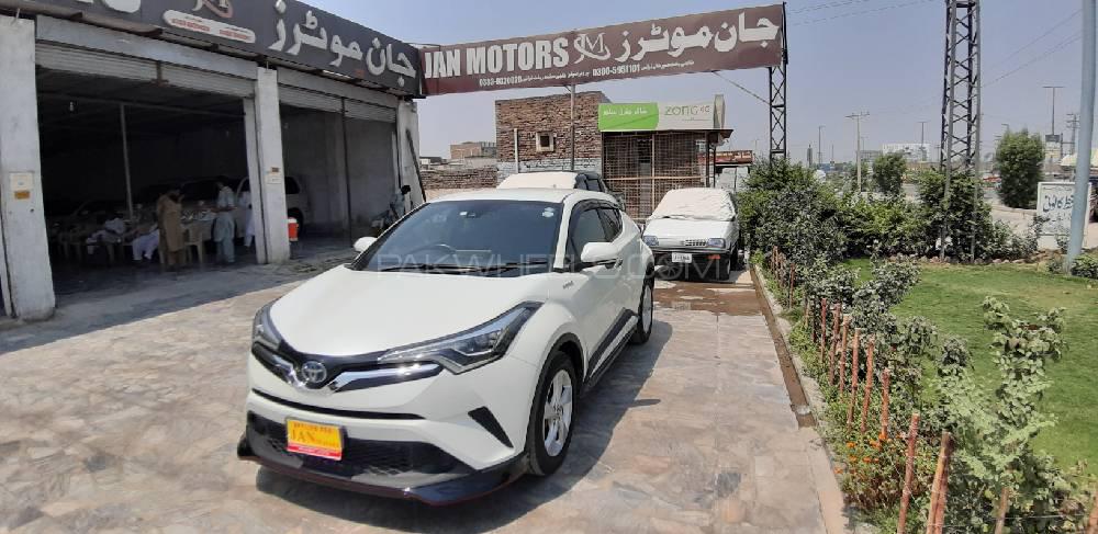 Toyota C-HR 2017 for Sale in Peshawar Image-1