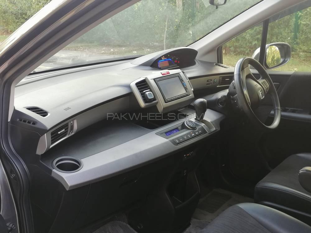 Honda Freed 2015 for Sale in Rawalpindi Honda Freed 2015 for Sale in Rawalpindi Image-11