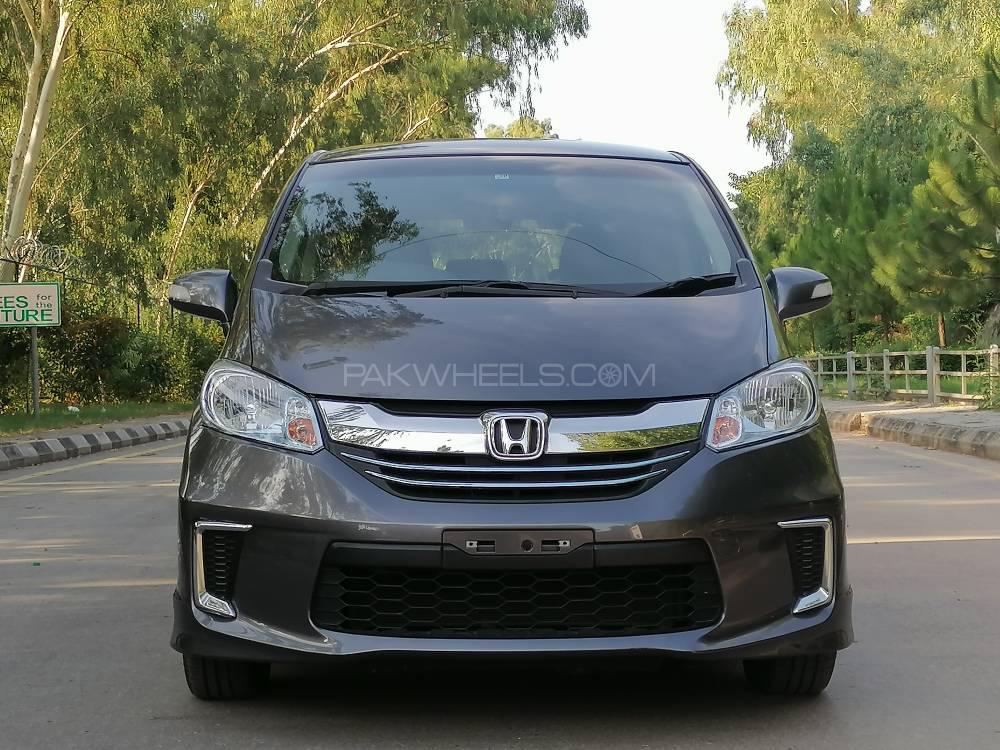 Honda Freed 2015 for Sale in Rawalpindi Honda Freed 2015 for Sale in Rawalpindi Image-2