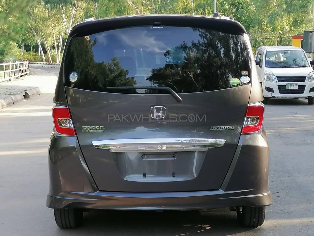 Honda Freed 2015 for Sale in Rawalpindi Honda Freed 2015 for Sale in Rawalpindi Image-5