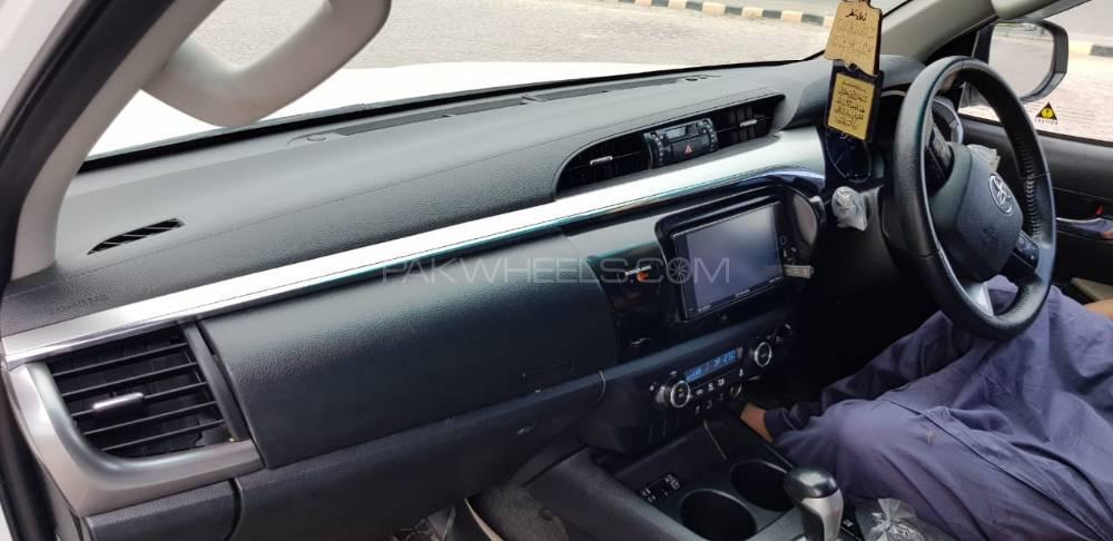 Toyota Hilux 2018 for Sale in D.G.Khan Toyota Hilux 2018 for Sale in D.G.Khan Image-5