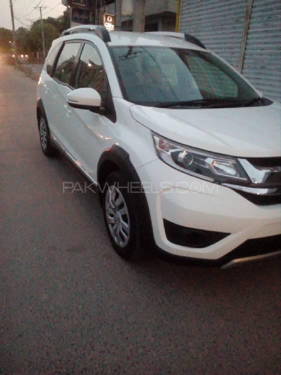 Honda BR-V 2017 for Sale in Multan Honda BR-V 2017 for Sale in Multan Image-4